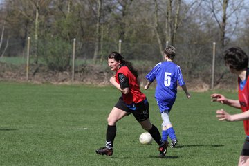 Bild 147 - Frauen am 10.4.11